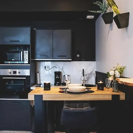 Room, La Douce Angevine Apartment