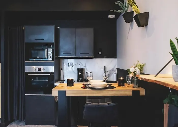 Room, La Douce Angevine Apartman