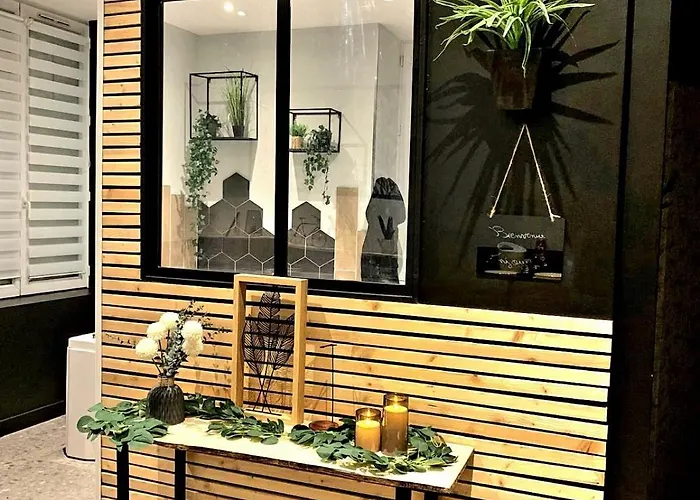 Room, La Douce Angevine Apartman